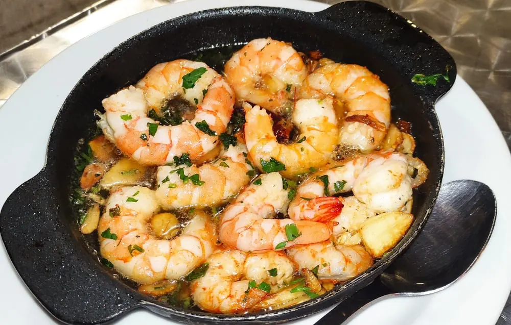 Langostinos al ajillo